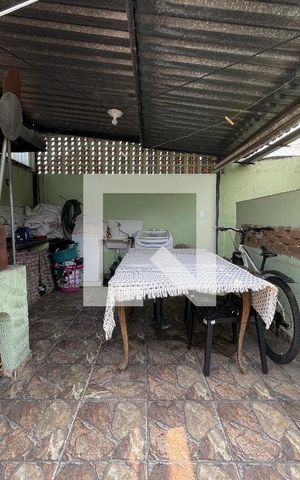 Casa à venda com 370m², 5 quartos e 4 vagas Casa à venda com 370m², 5 quartos e 4 vagasÁrea de Serviço