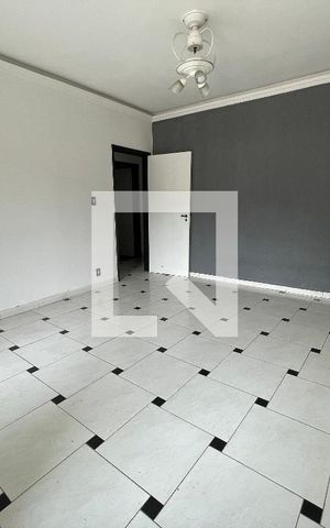 Casa à venda com 370m², 5 quartos e 4 vagas Casa à venda com 370m², 5 quartos e 4 vagasSala 1