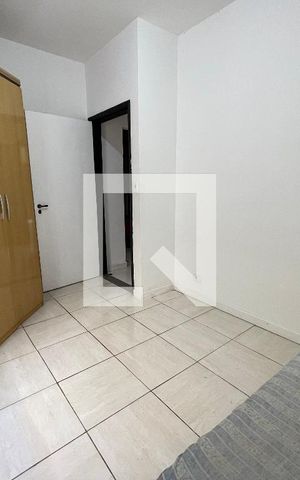 Casa à venda com 370m², 5 quartos e 4 vagas Casa à venda com 370m², 5 quartos e 4 vagasQuarto 2