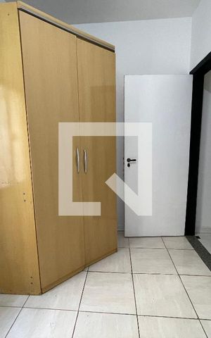 Casa à venda com 370m², 5 quartos e 4 vagas Casa à venda com 370m², 5 quartos e 4 vagasQuarto 2