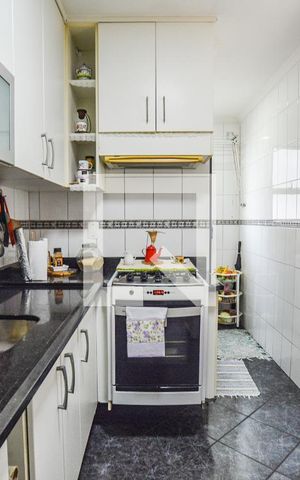 Apartamento à venda com 49m², 2 quartos e 1 vagaCozinha e Área de Serviço