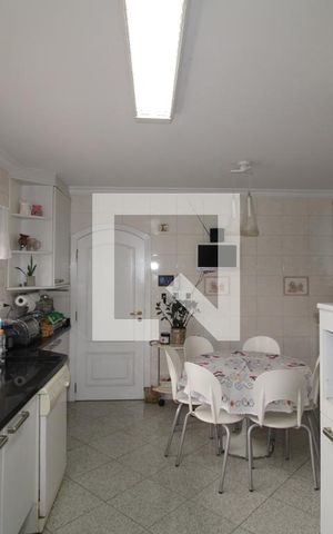 Apartamento à venda com 425m², 5 quartos e 7 vagasCozinha
