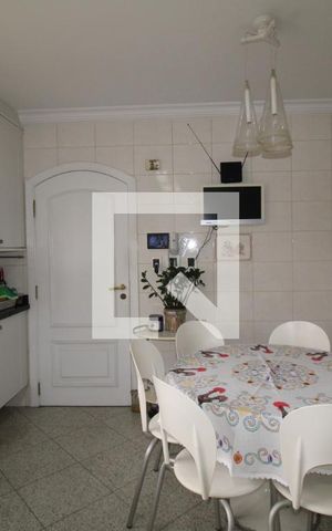 Apartamento à venda com 425m², 5 quartos e 7 vagasCozinha