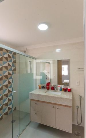 Apartamento à venda com 177m², 3 quartos e 1 vaga Apartamento à venda com 177m², 3 quartos e 1 vagaBanheiro