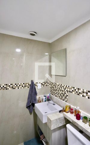 Apartamento à venda com 47m², 2 quartos e 1 vaga Apartamento à venda com 47m², 2 quartos e 1 vagaBanheiro