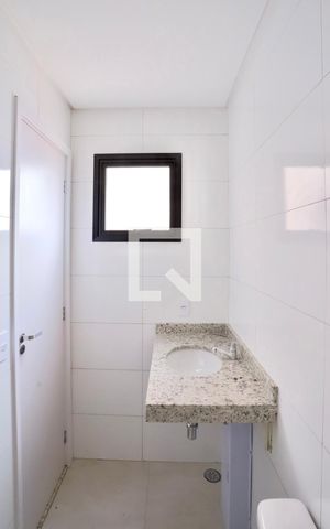 Apartamento à venda com 40m², 2 quartos e sem vaga Apartamento à venda com 40m², 2 quartos e sem vagaBanheiro