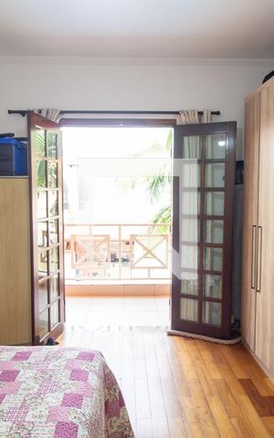 Casa à venda com 392m², 3 quartos e 4 vagas Casa à venda com 392m², 3 quartos e 4 vagasQuarto 1