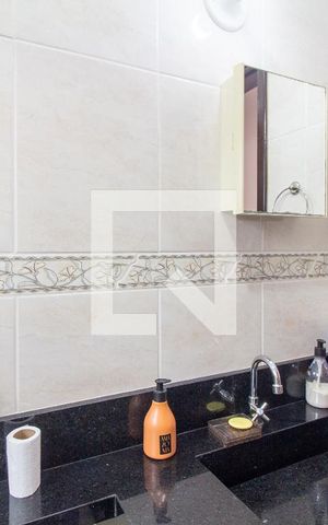 Casa à venda com 392m², 3 quartos e 4 vagas Casa à venda com 392m², 3 quartos e 4 vagasBanheiro 1