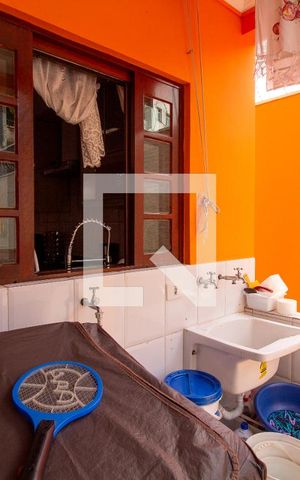 Casa à venda com 392m², 3 quartos e 4 vagas Casa à venda com 392m², 3 quartos e 4 vagasÁrea de Serviço