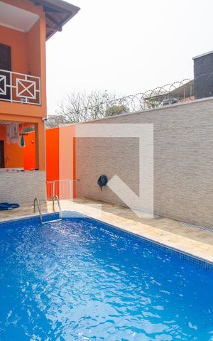 Casa à venda com 392m², 3 quartos e 4 vagas Casa à venda com 392m², 3 quartos e 4 vagasÁrea Externa