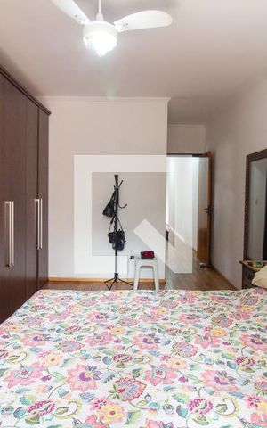 Casa à venda com 392m², 3 quartos e 4 vagas Casa à venda com 392m², 3 quartos e 4 vagasQuarto 3