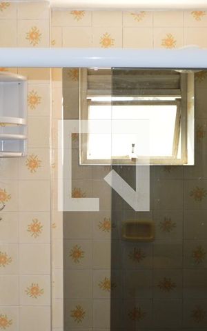 Apartamento à venda com 94m², 2 quartos e 2 vagasBanheiro da Suíte