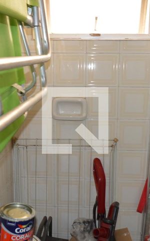 Apartamento à venda com 94m², 2 quartos e 2 vagasBanheiro de Serviço