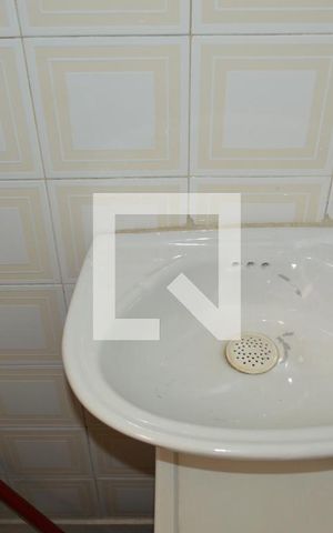 Apartamento à venda com 94m², 2 quartos e 2 vagasBanheiro de Serviço