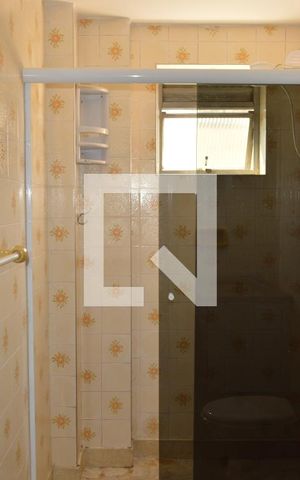 Apartamento à venda com 94m², 2 quartos e 2 vagasBanheiro da Suíte
