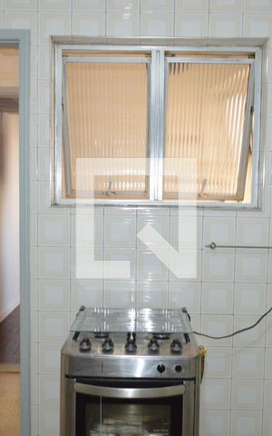 Apartamento à venda com 94m², 2 quartos e 2 vagasCozinha