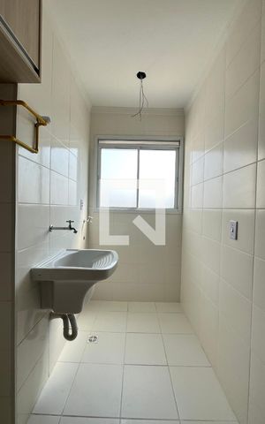 Apartamento para alugar com 34m², 2 quartos e 1 vaga Apartamento para alugar com 34m², 2 quartos e 1 vagaÁrea de Serviço