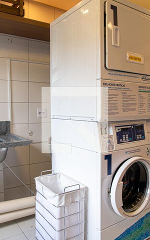Studio à venda com 26m², 1 quarto e sem vaga Studio à venda com 26m², 1 quarto e sem vagaÁrea comum - Lavanderia
