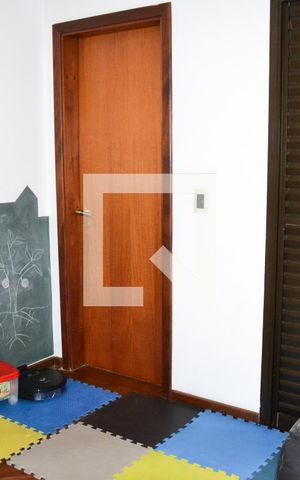 Apartamento à venda com 237m², 3 quartos e 3 vagas Apartamento à venda com 237m², 3 quartos e 3 vagasSuite 3