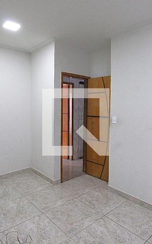 Apartamento para alugar com 75m², 2 quartos e sem vagaSuíte