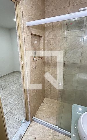 Apartamento para alugar com 75m², 2 quartos e sem vagaBanheiro da Suíte