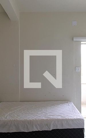 Apartamento para alugar com 75m², 2 quartos e sem vagaQuarto