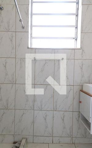 Apartamento para alugar com 65m², 2 quartos e sem vaga Apartamento para alugar com 65m², 2 quartos e sem vagaBanheiro