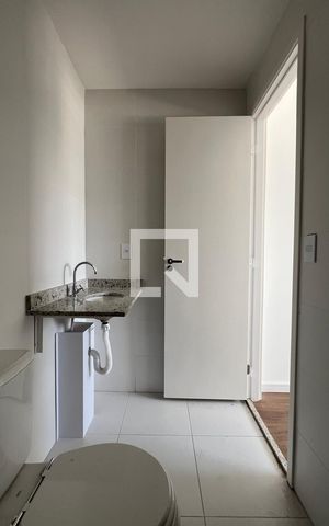 Apartamento para alugar com 24m², 1 quarto e sem vaga Apartamento para alugar com 24m², 1 quarto e sem vagaBanheiro da Suíte
