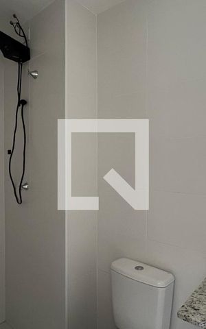 Apartamento para alugar com 24m², 1 quarto e sem vaga Apartamento para alugar com 24m², 1 quarto e sem vagaBanheiro da Suíte