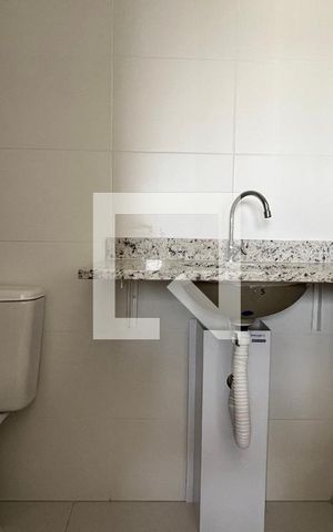 Apartamento para alugar com 24m², 1 quarto e sem vaga Apartamento para alugar com 24m², 1 quarto e sem vagaBanheiro da Suíte
