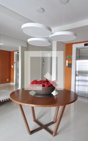 Apartamento à venda com 80m², 2 quartos e 1 vagaHall de entrada