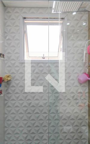 Apartamento para alugar com 45m², 2 quartos e 1 vaga Apartamento para alugar com 45m², 2 quartos e 1 vagaBanheiro