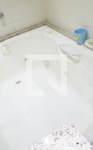 Apartamento à venda com 160m², 3 quartos e 2 vagasSegundo andar Banheiro Quarto 3