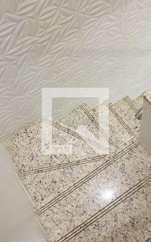 Apartamento à venda com 160m², 3 quartos e 2 vagasEscada