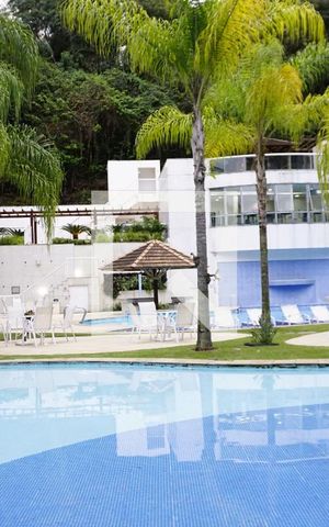 Apartamento à venda com 160m², 3 quartos e 2 vagasÁrea comum Piscina