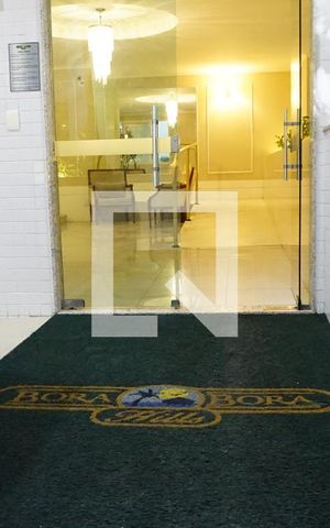 Apartamento à venda com 160m², 3 quartos e 2 vagasHall