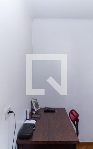 Casa à venda com 390m², 2 quartos e 2 vagas Casa à venda com 390m², 2 quartos e 2 vagasEscritório