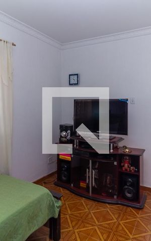 Casa à venda com 390m², 2 quartos e 2 vagas Casa à venda com 390m², 2 quartos e 2 vagasSala