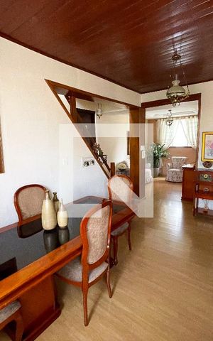 Apartamento à venda com 181m², 3 quartos e 1 vaga Apartamento à venda com 181m², 3 quartos e 1 vagaSala