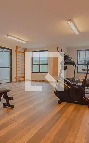 Apartamento à venda com 268m², 3 quartos e 3 vagas Apartamento à venda com 268m², 3 quartos e 3 vagasÁrea comum - Academia
