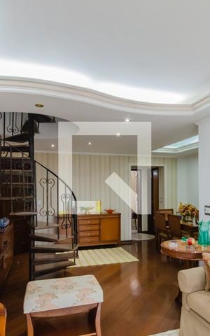 Apartamento à venda com 268m², 3 quartos e 3 vagas Apartamento à venda com 268m², 3 quartos e 3 vagasSala