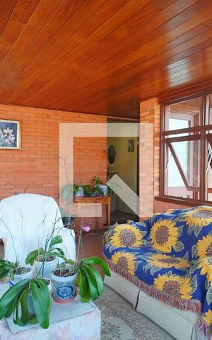 Casa à venda com 268m², 5 quartos e 3 vagas Casa à venda com 268m², 5 quartos e 3 vagasSala 2