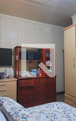 Casa à venda com 268m², 5 quartos e 3 vagas Casa à venda com 268m², 5 quartos e 3 vagasQuarto 1