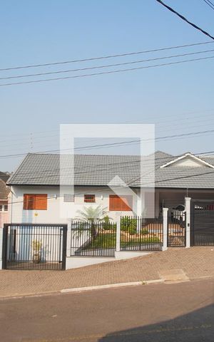 Casa à venda com 268m², 5 quartos e 3 vagas Casa à venda com 268m², 5 quartos e 3 vagasvista da Sala 2