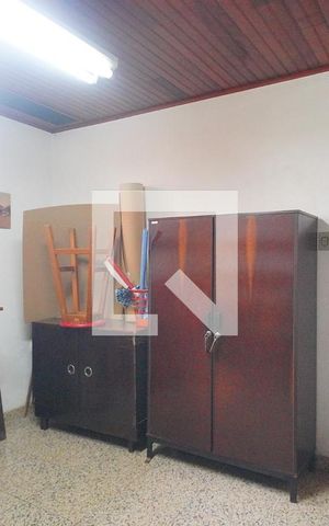 Casa à venda com 268m², 5 quartos e 3 vagas Casa à venda com 268m², 5 quartos e 3 vagasQuarto 4