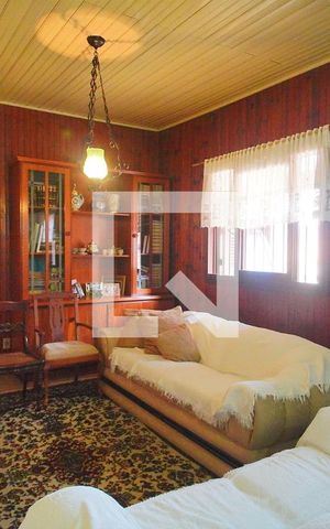 Casa à venda com 268m², 5 quartos e 3 vagas Casa à venda com 268m², 5 quartos e 3 vagasSala 1