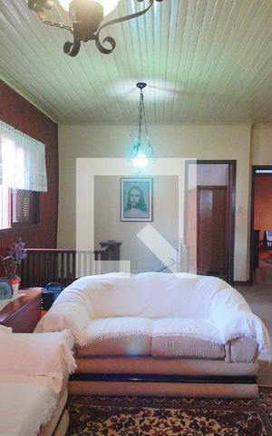 Casa à venda com 268m², 5 quartos e 3 vagas Casa à venda com 268m², 5 quartos e 3 vagasSala 1