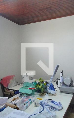 Casa à venda com 268m², 5 quartos e 3 vagas Casa à venda com 268m², 5 quartos e 3 vagasQuarto 3