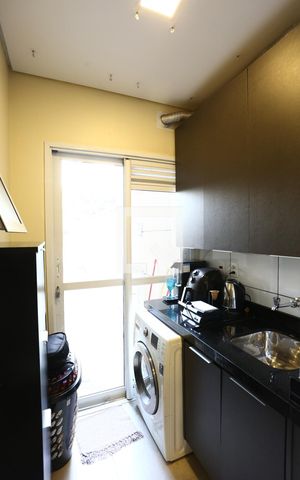 Apartamento à venda com 92m², 3 quartos e 2 vagas Apartamento à venda com 92m², 3 quartos e 2 vagasÁrea de Serviço