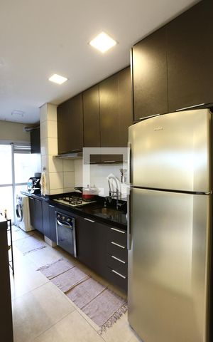 Apartamento à venda com 92m², 3 quartos e 2 vagas Apartamento à venda com 92m², 3 quartos e 2 vagasCozinha